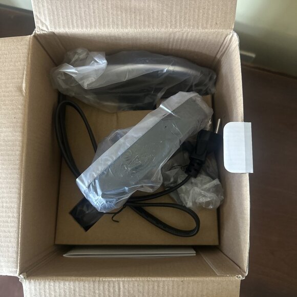 Haden Dorset 1.7L Stainless Steel Electric Kettle w/Auto Shut Off Rapid Boil Red - Picture 3 of 13